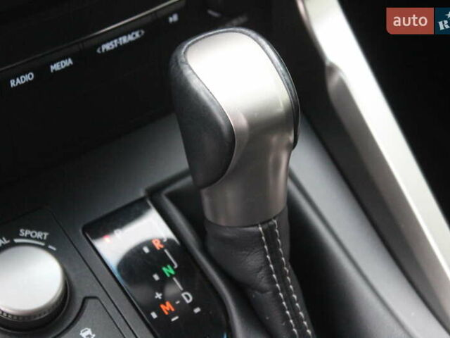 Белый Лексус НХ, объемом двигателя 2 л и пробегом 58 тыс. км за 25999 $, фото 48 на Automoto.ua