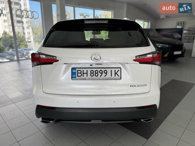 Белый Лексус НХ, объемом двигателя 2 л и пробегом 56 тыс. км за 23000 $, фото 4 на Automoto.ua