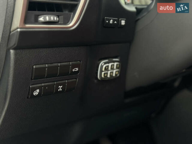 Белый Лексус НХ, объемом двигателя 2 л и пробегом 111 тыс. км за 29900 $, фото 15 на Automoto.ua