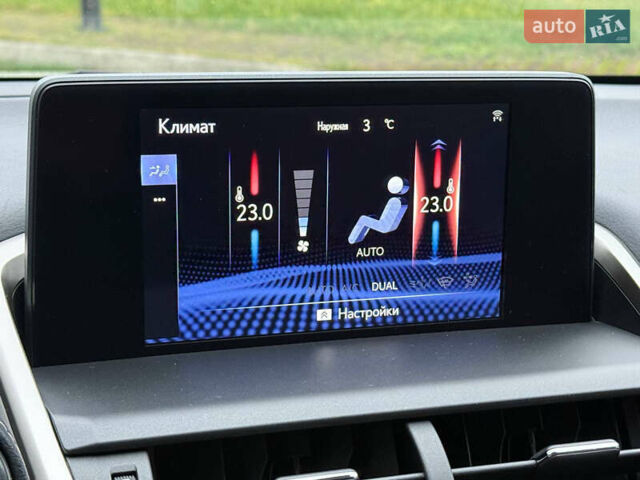 Білий Лексус НХ, об'ємом двигуна 1.99 л та пробігом 186 тис. км за 28300 $, фото 28 на Automoto.ua