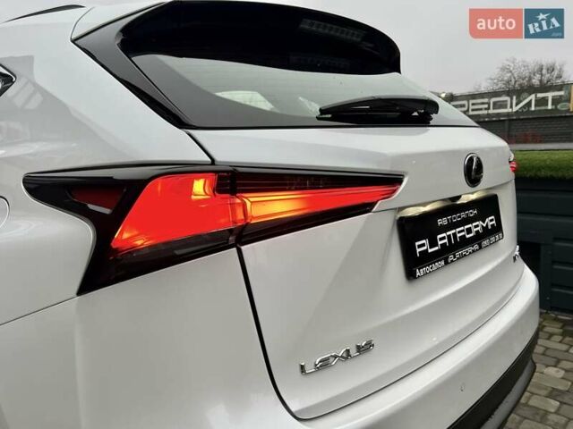 Белый Лексус НХ, объемом двигателя 1.99 л и пробегом 63 тыс. км за 30900 $, фото 34 на Automoto.ua