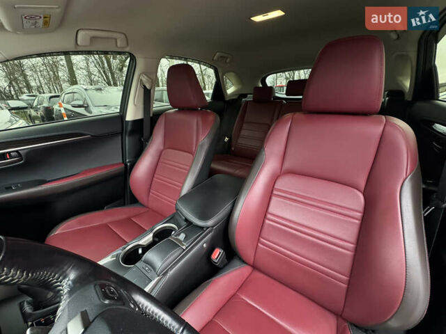 Белый Лексус НХ, объемом двигателя 2 л и пробегом 111 тыс. км за 29900 $, фото 8 на Automoto.ua