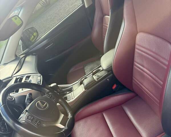 Белый Лексус НХ, объемом двигателя 2 л и пробегом 233 тыс. км за 22000 $, фото 8 на Automoto.ua