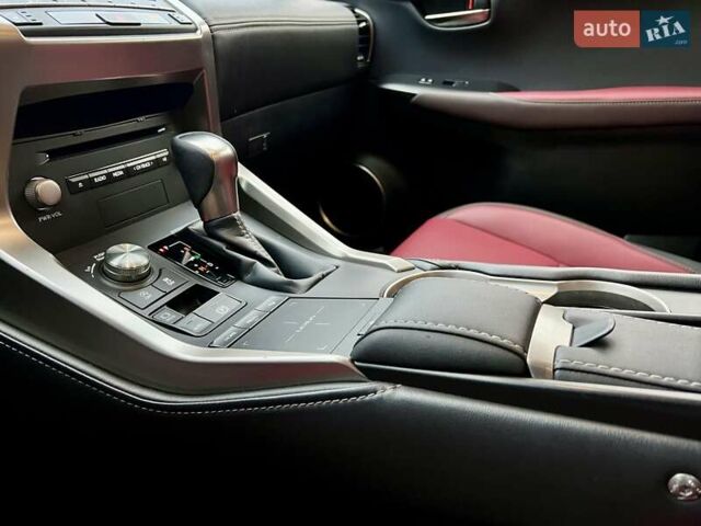 Белый Лексус НХ, объемом двигателя 1.99 л и пробегом 63 тыс. км за 30900 $, фото 20 на Automoto.ua