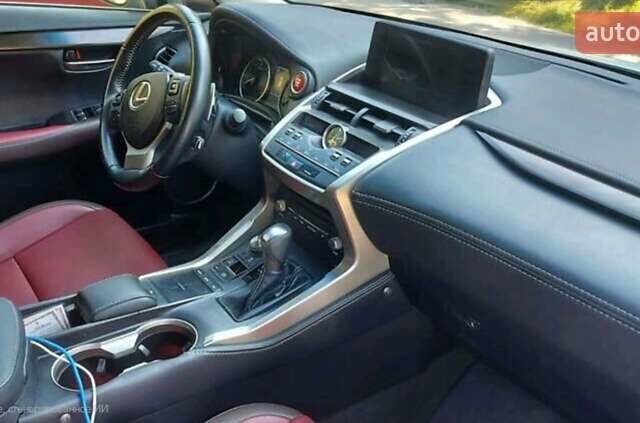 Білий Лексус НХ, об'ємом двигуна 2 л та пробігом 79 тис. км за 32500 $, фото 3 на Automoto.ua