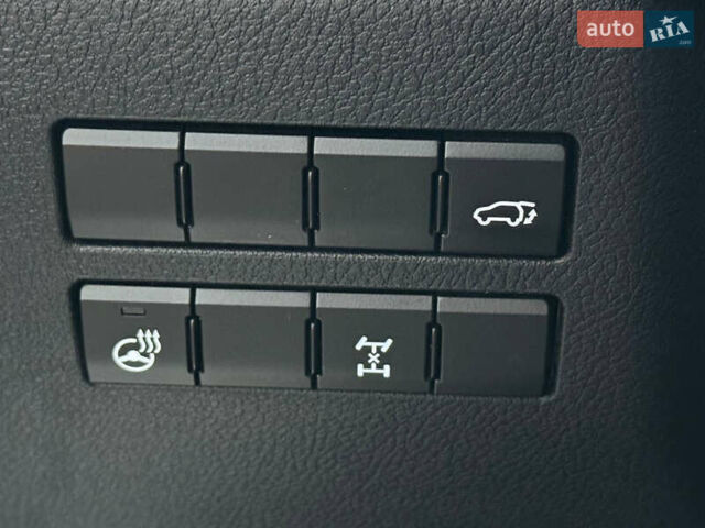 Білий Лексус НХ, об'ємом двигуна 1.99 л та пробігом 186 тис. км за 28300 $, фото 31 на Automoto.ua