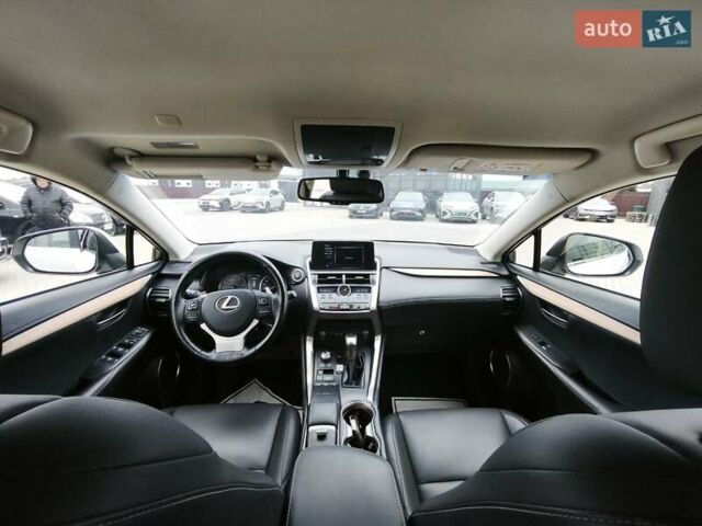 Білий Лексус НХ, об'ємом двигуна 1.99 л та пробігом 154 тис. км за 27601 $, фото 13 на Automoto.ua