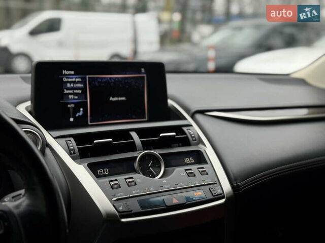 Белый Лексус НХ, объемом двигателя 2 л и пробегом 111 тыс. км за 29900 $, фото 11 на Automoto.ua