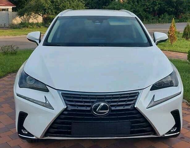 Білий Лексус НХ, об'ємом двигуна 2 л та пробігом 79 тис. км за 32500 $, фото 7 на Automoto.ua