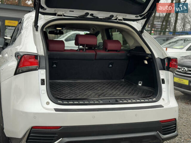 Белый Лексус НХ, объемом двигателя 2 л и пробегом 111 тыс. км за 29900 $, фото 18 на Automoto.ua