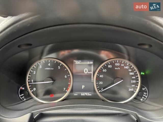 Білий Лексус НХ, об'ємом двигуна 1.99 л та пробігом 66 тис. км за 32900 $, фото 17 на Automoto.ua