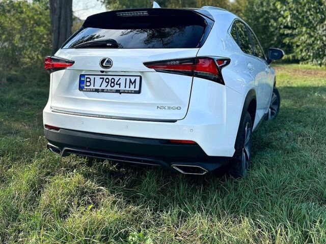 Білий Лексус НХ, об'ємом двигуна 2 л та пробігом 68 тис. км за 24000 $, фото 6 на Automoto.ua