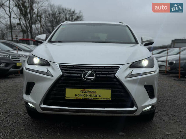 Белый Лексус НХ, объемом двигателя 2 л и пробегом 111 тыс. км за 29900 $, фото 5 на Automoto.ua