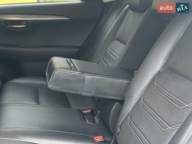 Білий Лексус НХ, об'ємом двигуна 2.5 л та пробігом 58 тис. км за 38900 $, фото 25 на Automoto.ua