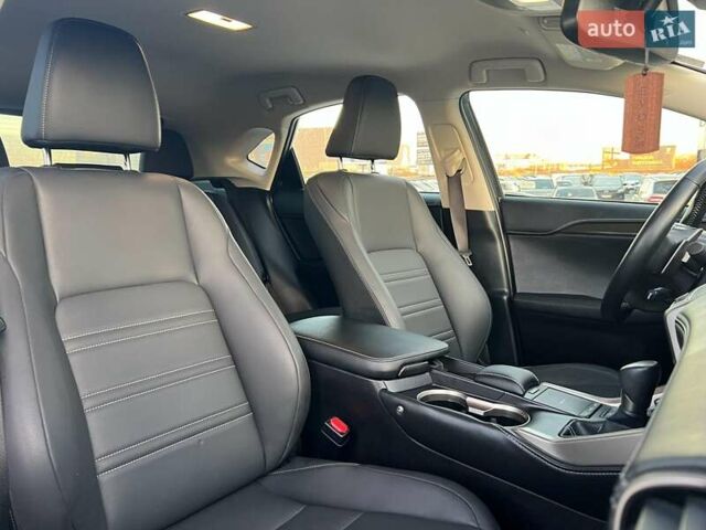 Белый Лексус НХ, объемом двигателя 2 л и пробегом 97 тыс. км за 31690 $, фото 39 на Automoto.ua