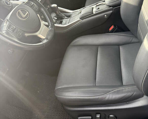 Белый Лексус НХ, объемом двигателя 2.49 л и пробегом 149 тыс. км за 29900 $, фото 10 на Automoto.ua