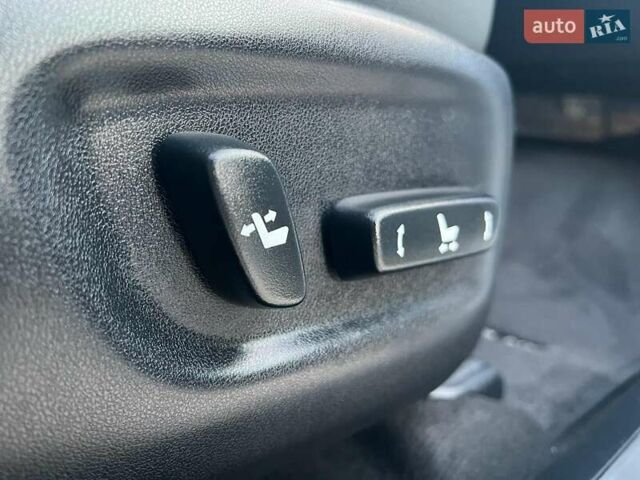 Белый Лексус НХ, объемом двигателя 2 л и пробегом 97 тыс. км за 31690 $, фото 38 на Automoto.ua