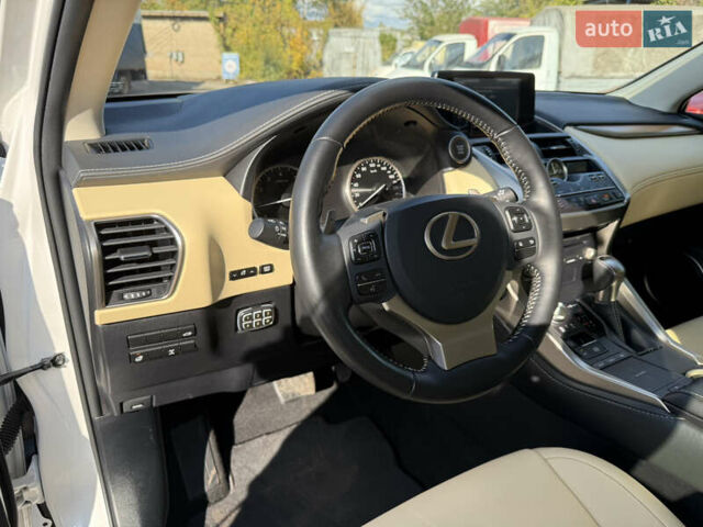 Белый Лексус НХ, объемом двигателя 1.99 л и пробегом 72 тыс. км за 33500 $, фото 10 на Automoto.ua