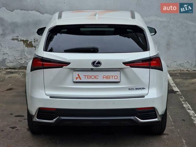 Білий Лексус НХ, об'ємом двигуна 2.49 л та пробігом 35 тис. км за 37490 $, фото 37 на Automoto.ua