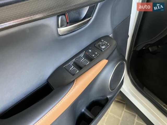 Білий Лексус НХ, об'ємом двигуна 2 л та пробігом 73 тис. км за 27900 $, фото 10 на Automoto.ua