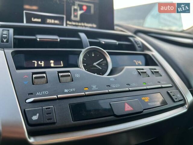 Белый Лексус НХ, объемом двигателя 2 л и пробегом 97 тыс. км за 31690 $, фото 22 на Automoto.ua