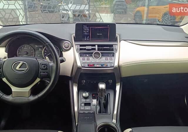 Белый Лексус НХ, объемом двигателя 1.99 л и пробегом 62 тыс. км за 35455 $, фото 7 на Automoto.ua