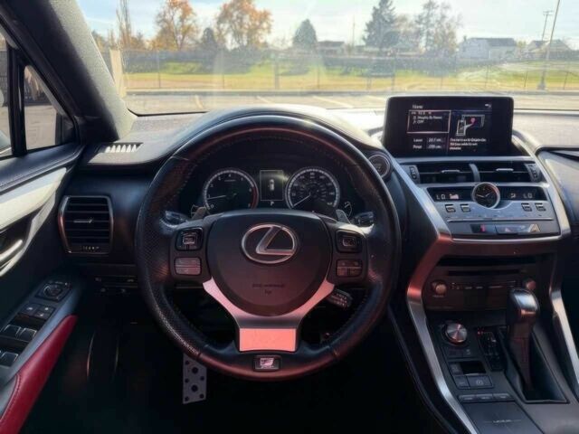 Білий Лексус НХ, об'ємом двигуна 2 л та пробігом 31 тис. км за 13900 $, фото 9 на Automoto.ua