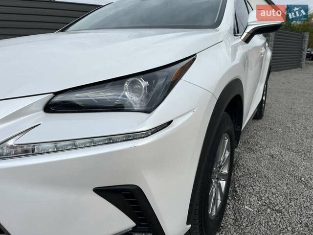 Білий Лексус НХ, об'ємом двигуна 2 л та пробігом 75 тис. км за 27000 $, фото 17 на Automoto.ua