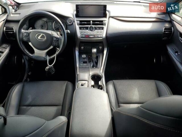 Лексус НХ 2019 у Львові на Automoto.ua Білий Лексус НХ, об'ємом двигуна 2 л та пробігом 54 тис. км за 10000 $, фото 7 на Automoto.ua