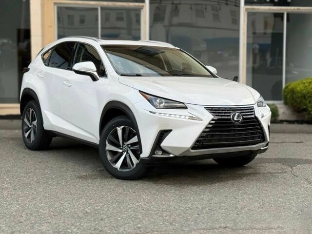 Белый Лексус НХ, объемом двигателя 2.5 л и пробегом 45 тыс. км за 17000 $, фото 2 на Automoto.ua