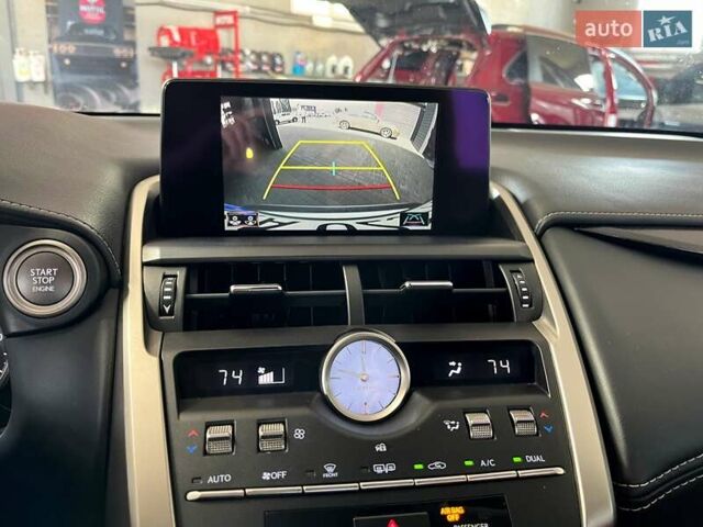 Білий Лексус НХ, об'ємом двигуна 2 л та пробігом 73 тис. км за 27000 $, фото 12 на Automoto.ua
