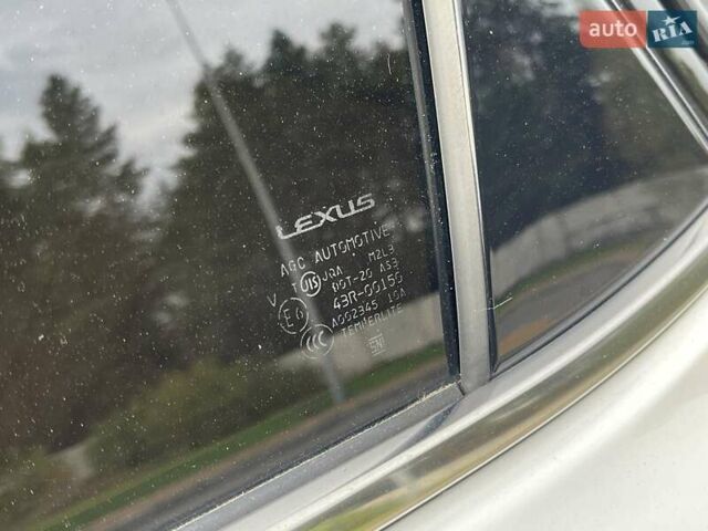 Білий Лексус НХ, об'ємом двигуна 2 л та пробігом 75 тис. км за 27000 $, фото 22 на Automoto.ua