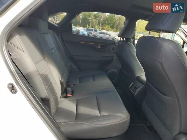 Лексус НХ 2019 у Львові на Automoto.ua Білий Лексус НХ, об'ємом двигуна 2 л та пробігом 54 тис. км за 10000 $, фото 10 на Automoto.ua