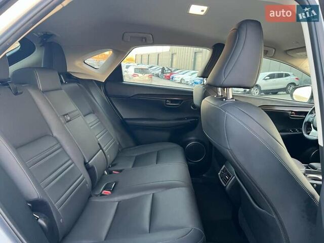 Белый Лексус НХ, объемом двигателя 2 л и пробегом 97 тыс. км за 31690 $, фото 32 на Automoto.ua