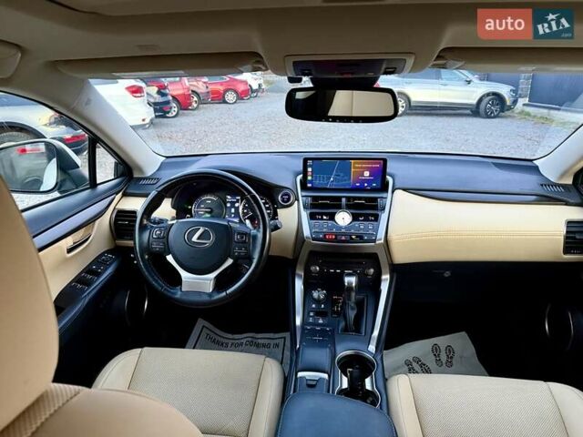Білий Лексус НХ, об'ємом двигуна 2.5 л та пробігом 65 тис. км за 39500 $, фото 5 на Automoto.ua
