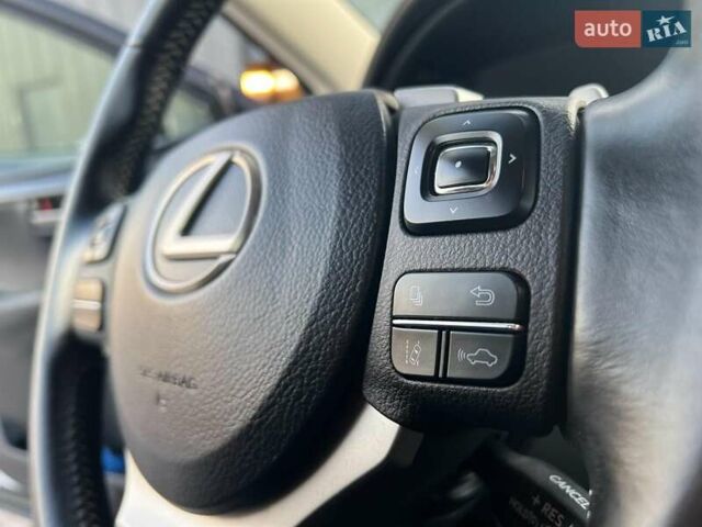 Белый Лексус НХ, объемом двигателя 2 л и пробегом 97 тыс. км за 31690 $, фото 19 на Automoto.ua