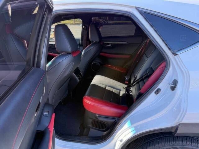 Білий Лексус НХ, об'ємом двигуна 2 л та пробігом 31 тис. км за 13900 $, фото 11 на Automoto.ua