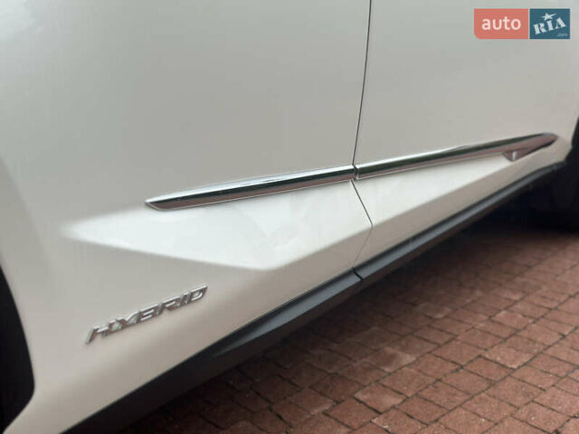 Білий Лексус НХ, об'ємом двигуна 2.5 л та пробігом 58 тис. км за 38900 $, фото 16 на Automoto.ua