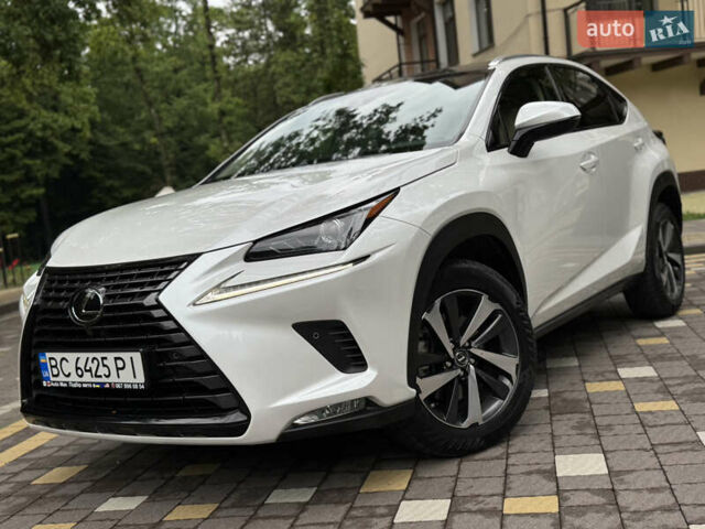 Білий Лексус НХ, об'ємом двигуна 2 л та пробігом 33 тис. км за 28950 $, фото 4 на Automoto.ua