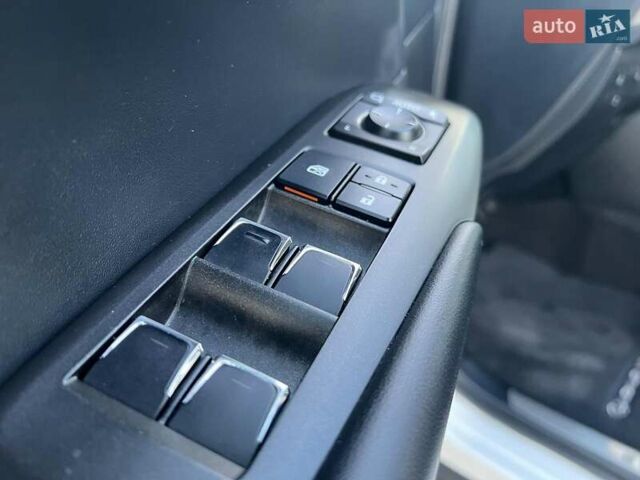 Белый Лексус НХ, объемом двигателя 2 л и пробегом 97 тыс. км за 31690 $, фото 11 на Automoto.ua