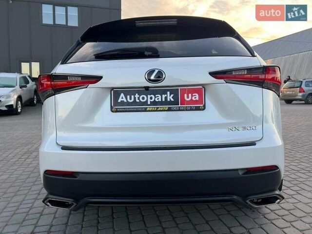 Белый Лексус НХ, объемом двигателя 2 л и пробегом 97 тыс. км за 31690 $, фото 6 на Automoto.ua