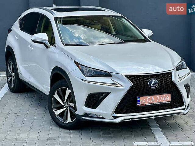 Білий Лексус НХ, об'ємом двигуна 2.49 л та пробігом 45 тис. км за 29799 $, фото 5 на Automoto.ua