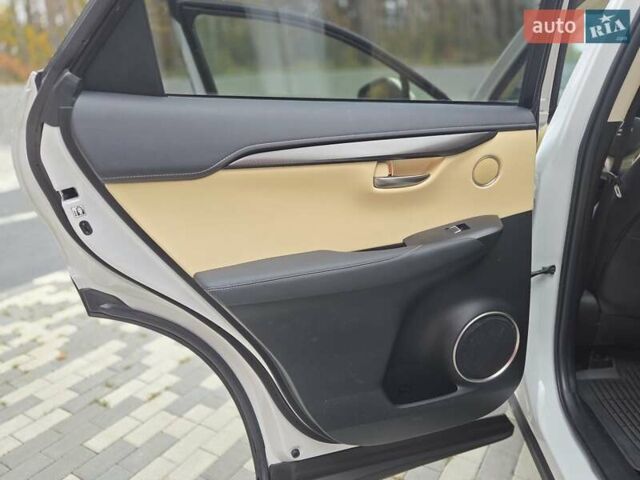 Лексус НХ 2020 у Львові на Automoto.ua Білий Лексус НХ, об'ємом двигуна 2 л та пробігом 26 тис. км за 23800 $, фото 40 на Automoto.ua