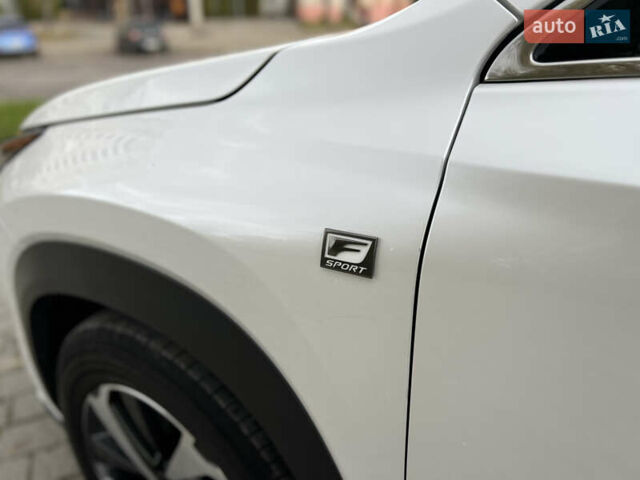 Лексус НХ 2020 у Львові на Automoto.ua Білий Лексус НХ, об'ємом двигуна 2.49 л та пробігом 65 тис. км за 35500 $, фото 9 на Automoto.ua