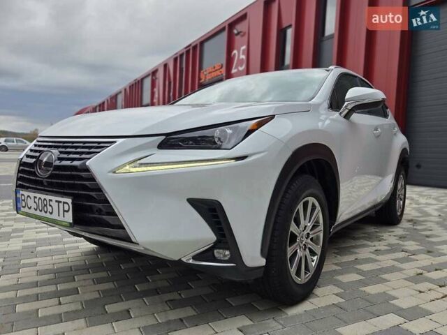 Лексус НХ 2020 у Львові на Automoto.ua Білий Лексус НХ, об'ємом двигуна 2 л та пробігом 26 тис. км за 23800 $, фото 22 на Automoto.ua