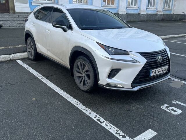 Білий Лексус НХ, об'ємом двигуна 2 л та пробігом 65 тис. км за 36500 $, фото 1 на Automoto.ua