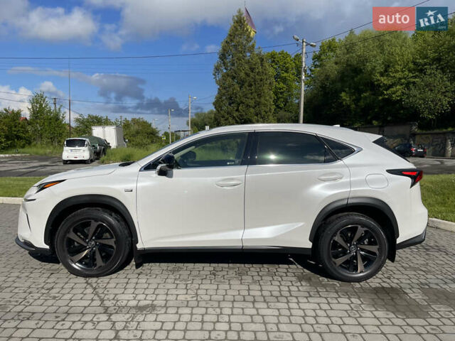 Білий Лексус НХ, об'ємом двигуна 1.99 л та пробігом 128 тис. км за 35500 $, фото 2 на Automoto.ua