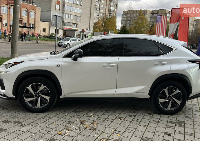 Лексус НХ 2020 у Львові на Automoto.ua Білий Лексус НХ, об'ємом двигуна 2.49 л та пробігом 65 тис. км за 35500 $, фото 2 на Automoto.ua