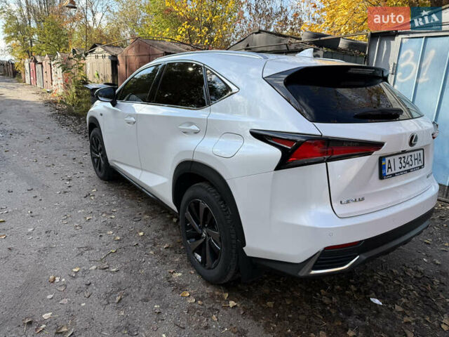 Белый Лексус НХ, объемом двигателя 1.99 л и пробегом 51 тыс. км за 35000 $, фото 10 на Automoto.ua