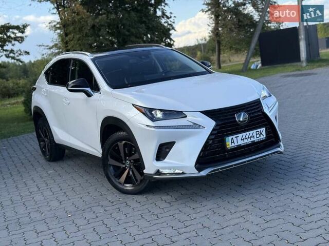Белый Лексус НХ, объемом двигателя 1.99 л и пробегом 41 тыс. км за 36000 $, фото 4 на Automoto.ua